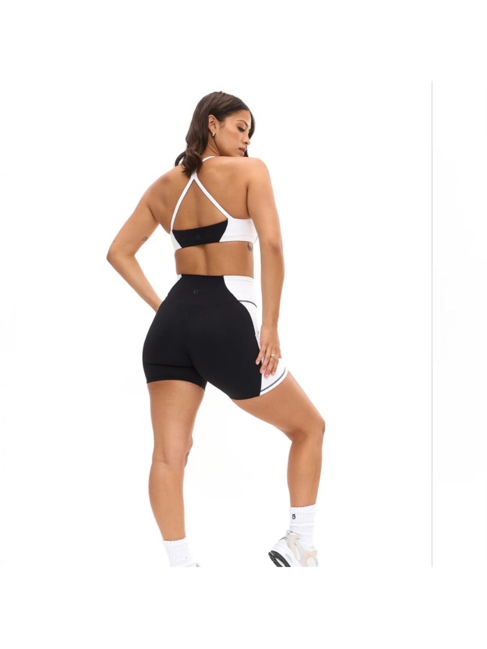 Buff Bunny Aurora shorts black and white